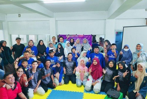 UM Metro Dampingi Orang Tua Anak Autis dengan Pelatihan Thai Massage dan Aromaterapi