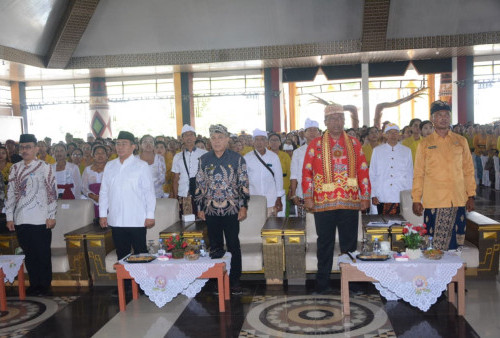 Plt Bupati Lampung Tengah Hadiri Dharma Santi Caka 1948 dan HUT ke-38 WHDI