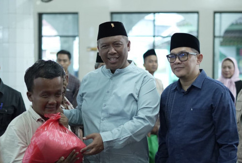 Bersama Warga, Plt. Bupati Lampung Tengah Pererat Silaturahmi di Bulan Ramadan