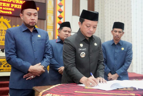 Ranperda APBD 2025 Disetujui, Bupati Pringsewu Apresiasi Sinergi DPRD