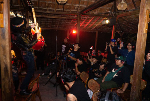 Tampil di Simak Sahur, Ruzan & Vita Hadirkan Konsep Silent Gigs 