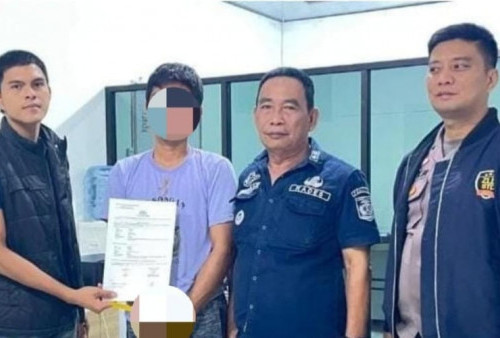 Geram Aksi Ayah Cabuli Anak, Ratusan Warga Desa Bumi Agung Marga Kepung Rumah Pelaku