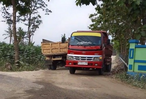 Tanggapi Keluhan Warga, Sekcam Turun Tangan Cek Galian di Jati Agung