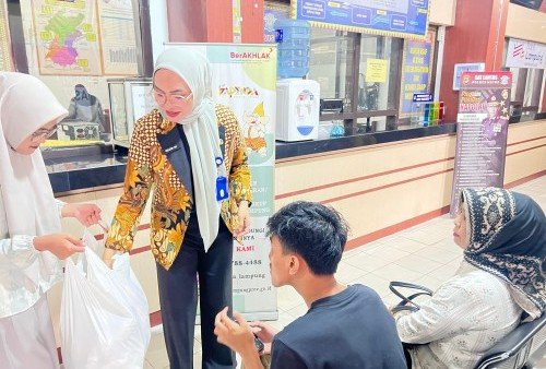 Jumat Berkah Samsat Kota Metro: Membangun Silaturahmi Melalui Pelayanan Publik
