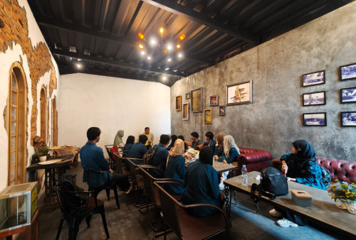 Belajar Jadi Jurnalis, Mahasiswa UM Metro Kunjungi Radar Metro