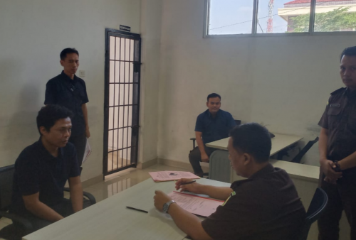 Polsek Sukoharjo Limpahkan Tersangka Curanpel ke Kejaksaan