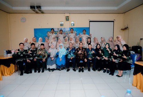Membangun Keterampilan Administrasi Pendidikan UM Metro Melalui Kunjungan Kerja Lapangan di SMA Negeri 1 Terbanggi Besar