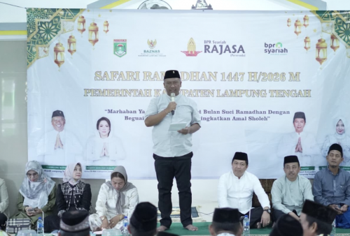 Plt. Bupati I Komang Koheri Gelar Safari Ramadan di Masjid At Taqwa Seputih Raman