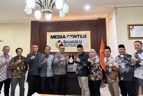 DPRD Kebumen Belajar Pengelolaan Dana Hibah Pilkada dari Bawaslu Kota Yogyakarta