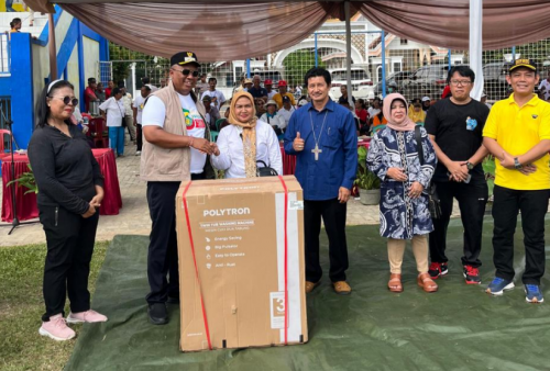 Hadiri Senam Sehat HUT ke-88 Gereja Katolik Paroki, Wabup I Komang Koheri Tekankan Pentingnya Semangat dan Sol