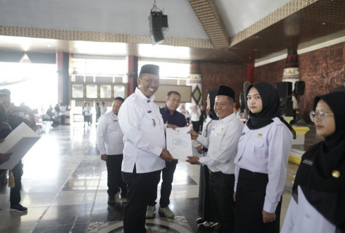 3.052 Nakes dan Guru Lampung Tengah Resmi Terima SK PPPK Paruh Waktu 