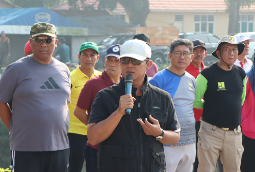 Gotong Royong Bersih-Bersih Irigasi, Bupati Ardito dan Wabup Komang Koheri Turun Langsung