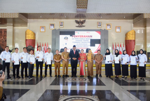 Lampung Tengah Perkuat Profesionalisme Aparatur dengan Penyerahan 2.533 SK PPPK