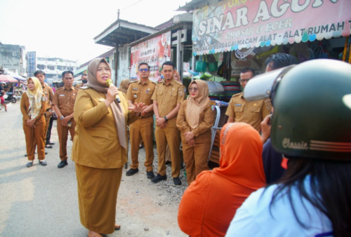 Jaga Harga Bahan Pokok, Pemkab Pringsewu Turun Langsung ke Pasar Induk