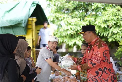 Ringankan Beban Warga, Pemkab Lampung Tengah Hadirkan Pasar Murah di Seputih Raman 