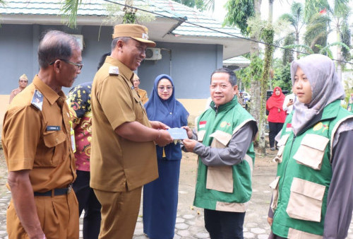  193 PPL Terima Buku Tabungan, Plt Bupati Lampung Tengah Tegaskan Peran Strategis Penyuluh