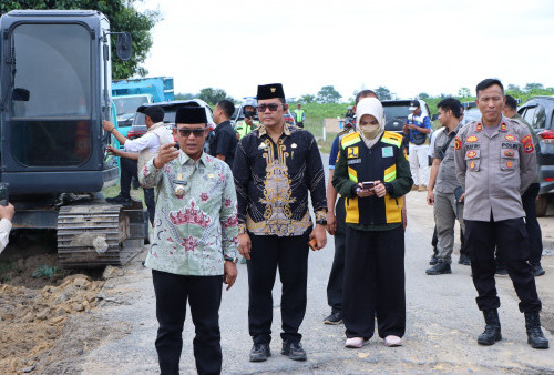 Progres Infrastruktur Lampung Tengah: Bupati Ardito Tinjau Pelebaran Jalan Rumbia – Bumi Nabung