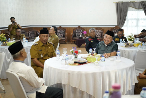 Plt.Bupati I Komang Koheri Sambut Kunjungan Mantan Bupati Andi Ahmad Sampurna Jaya