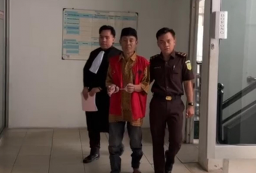 Modus Uang Gaib Terbongkar: Jaksa Lampung Tengah Tuntut Pelaku 2,5 Tahun Penjara!