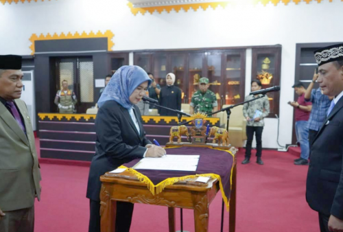 Dra Bayana Resmi Jabat Pj Sekda Kota Metro, Walikota Tekankan Integritas ASN