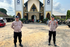 Personil Siaga Kompi III Polres Mesuji Pastikan Umat Kristiani Bisa Beribadah dengan Aman dan Khusyuk