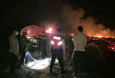 Kebakaran Lahan di Mesuji, Kapolres Firdaus Pimpin Langsung Pemadaman 13 Titik Api