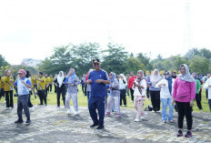 Komang Koheri Ajak ASN Lampung Tengah Hidup Sehat dan Disiplin Lewat Apel dan Senam Bersama