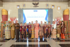 Dekranasda Lampung Tengah Angkat Potensi Batik dan Tapis Lewat Fashion Show di PKD 2026