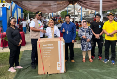 Hadiri Senam Sehat HUT ke-88 Gereja Katolik Paroki, Wabup I Komang Koheri Tekankan Pentingnya Semangat dan Solidaritas