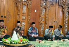 Pemkal Condongcatur Rayakan Hari Jadi ke-110 Sleman Lewat Malam Tirakatan 
