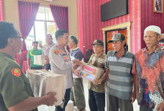 Jumat Curhat di Mulya Agung, Polres Mesuji Dengar Aspirasi dan Beri Bantuan Sembako