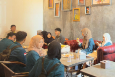 Kunjungi Redaksi Radar Metro, Mahasiswa PBI UM Metro Gali Ilmu Jurnalistik